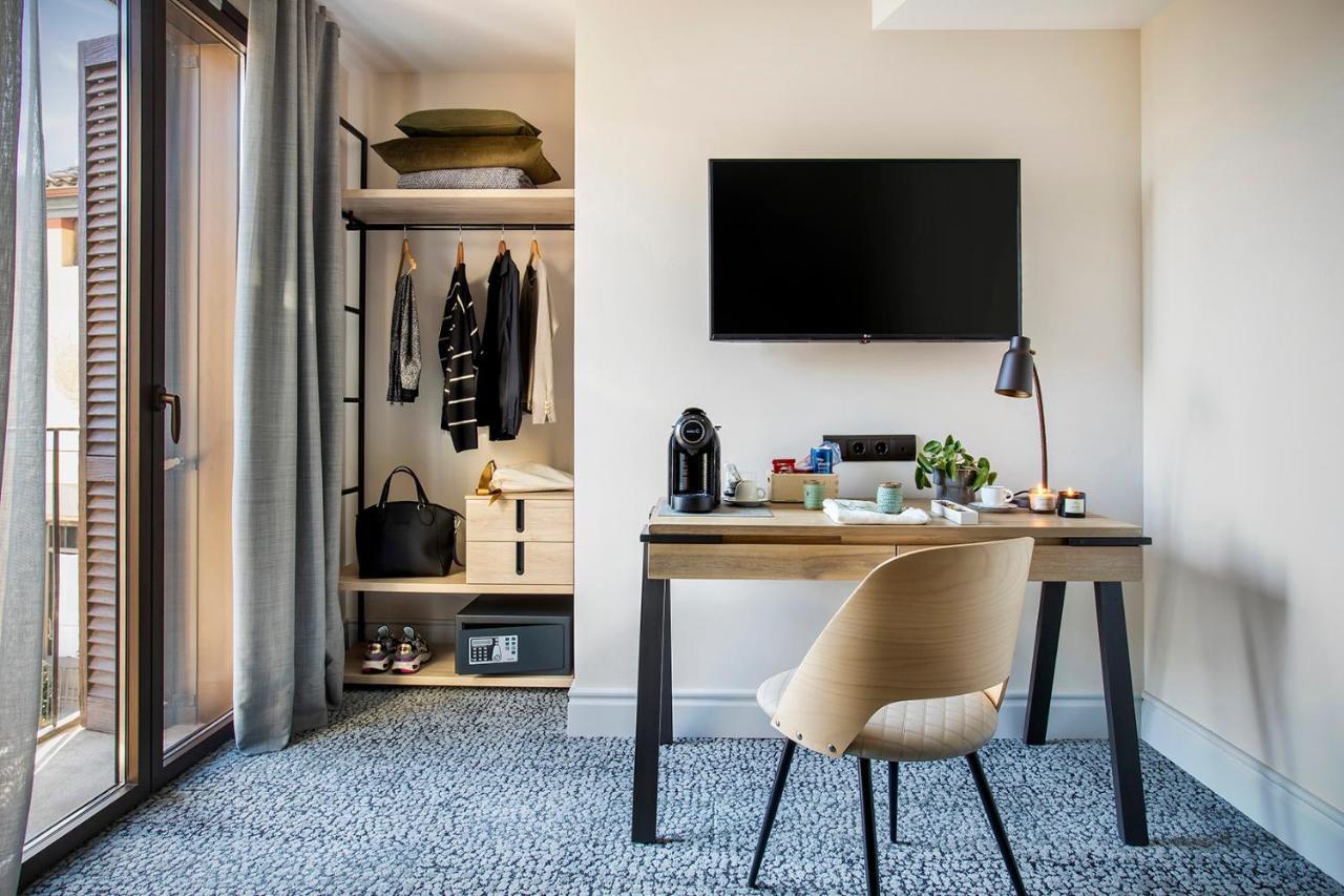 Cal Roure Boutique Hotel Igualada ภายนอก รูปภาพ