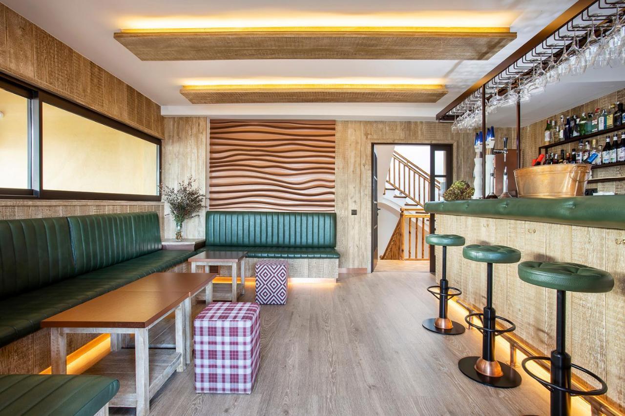 Cal Roure Boutique Hotel Igualada ภายนอก รูปภาพ